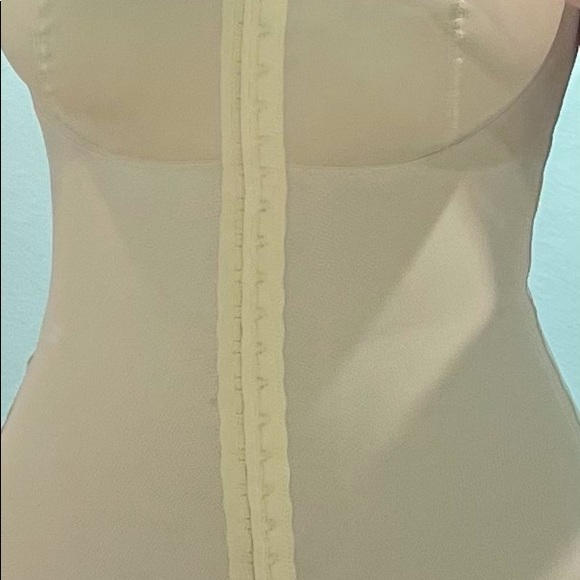 Compression Garment - Picture 4 of 6